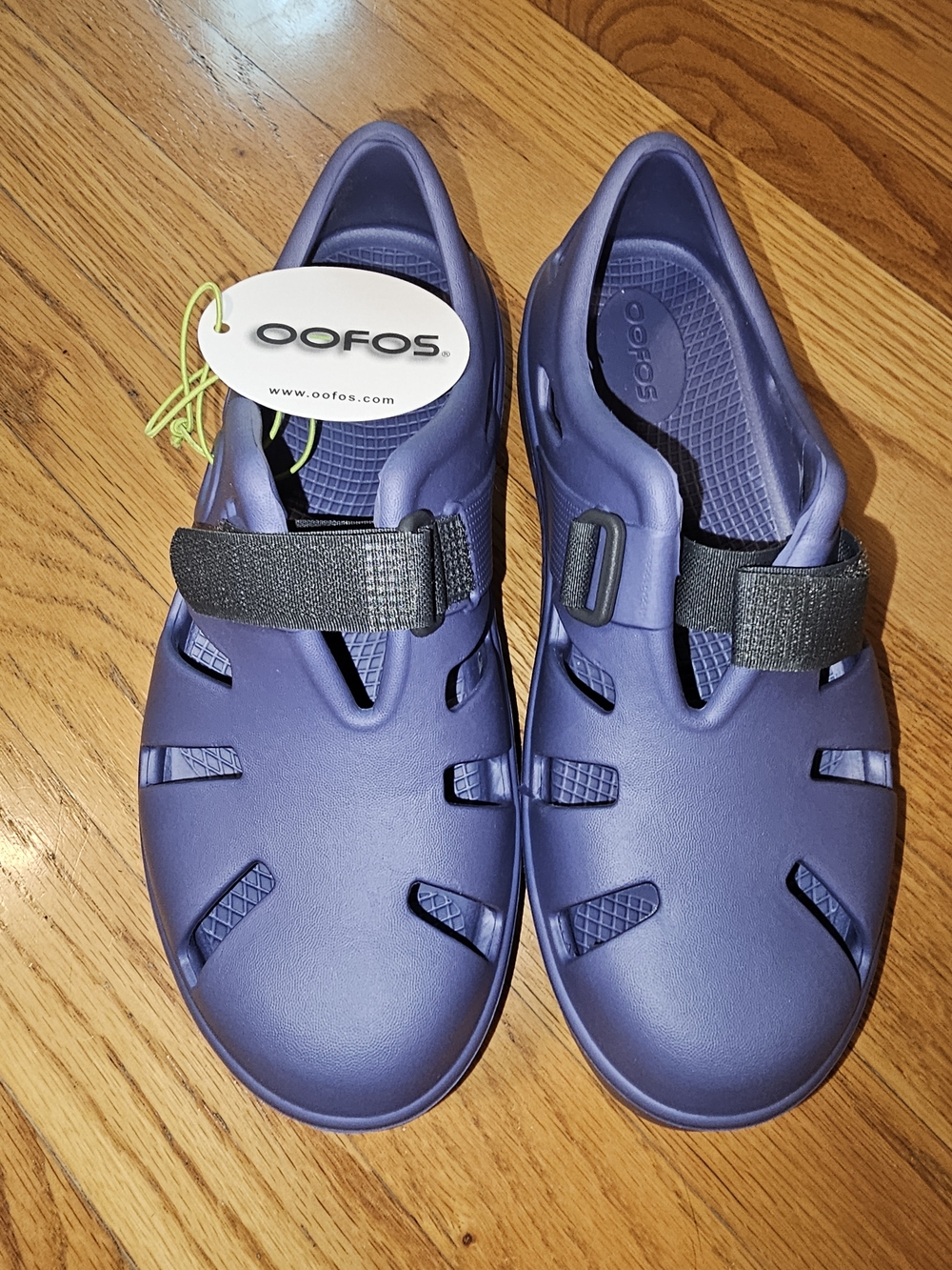 OOFOS Oocandoo Purple Water Drop Closed-Toe Slip-On Sandals with Black Straps